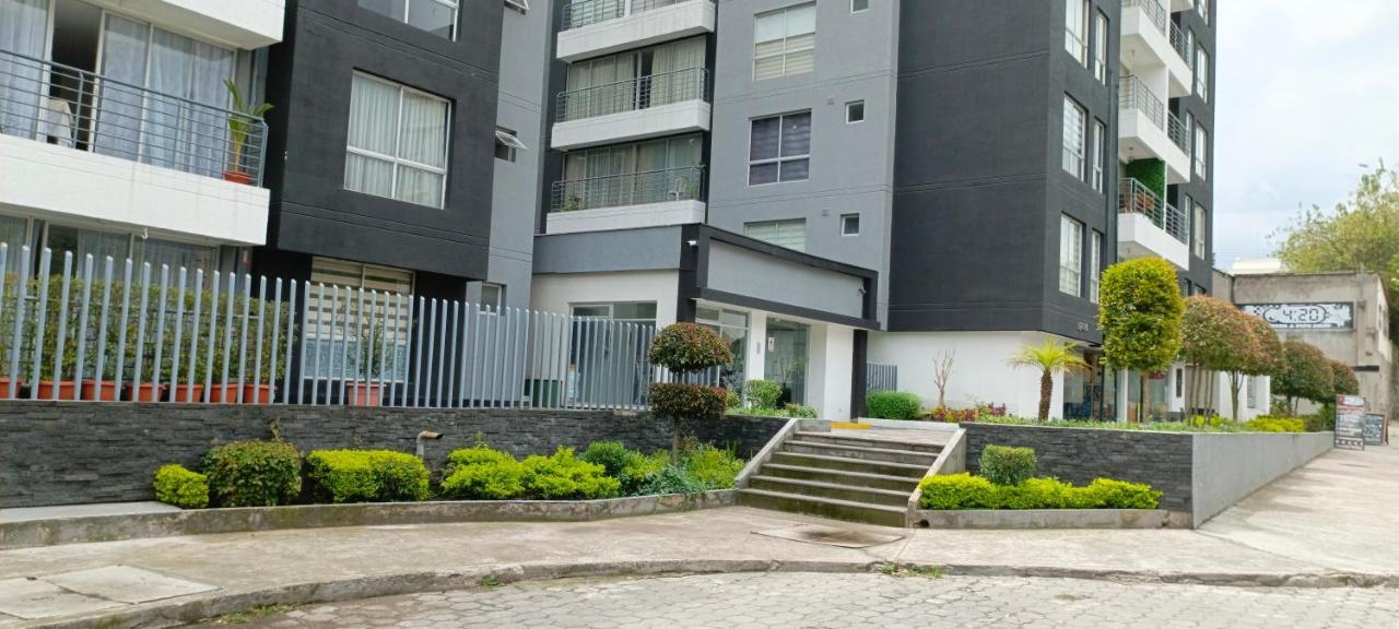 Downtown Quito - Balcony - Gym - Parking - 7Thfloor Apartman Kültér fotó