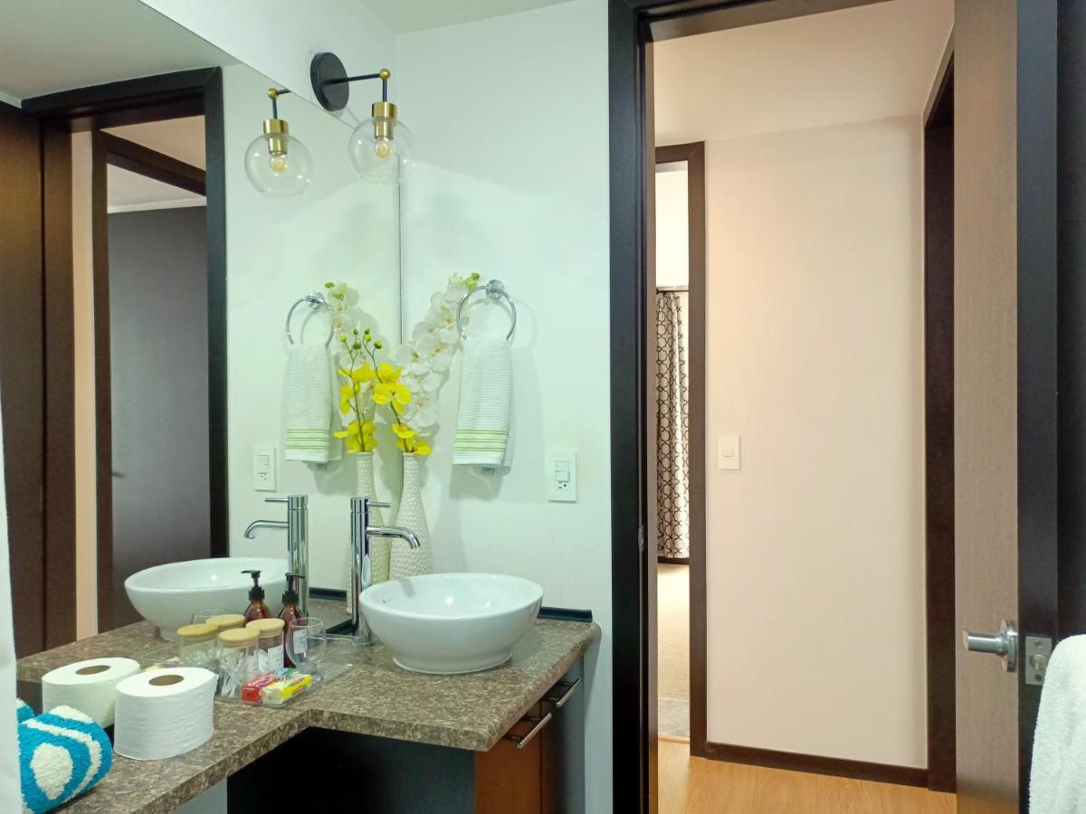 Downtown Quito - Balcony - Gym - Parking - 7Thfloor Apartman Kültér fotó